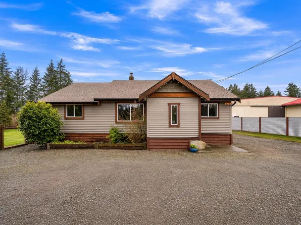5733 Island Hwy N, Courtenay, BC V9N 3N8