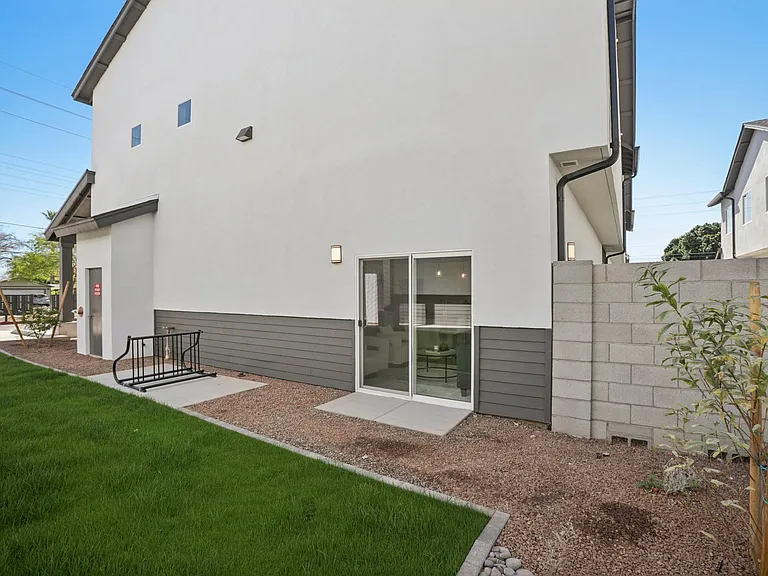 Canyon Townhomes — Photo 17