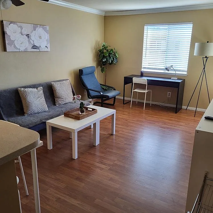 1 bed, 600 sqft, $2,798 — Photo 1