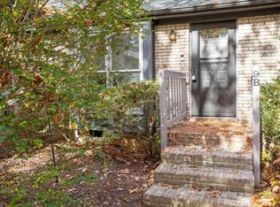500 W Woodcroft Pkwy APT 9B, Durham, NC 27713
