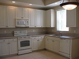 5th image of 1335 Mariposa Cir APT 101