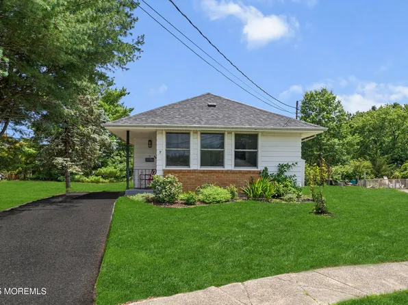 7 Bear Mountain Court, Toms River, NJ 08753