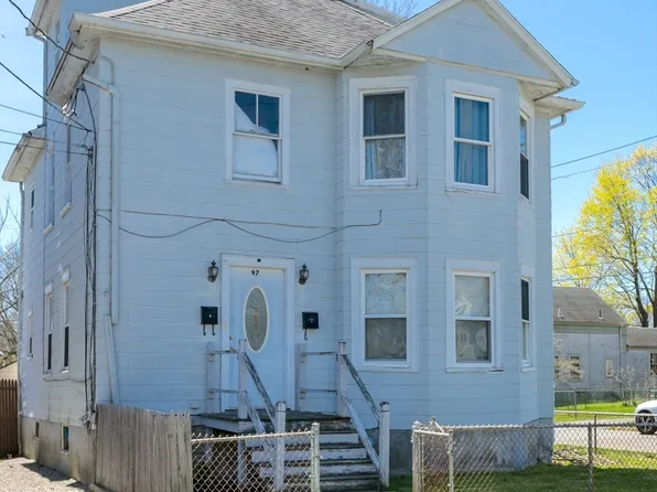 97 Center St, Fairhaven, MA 02719