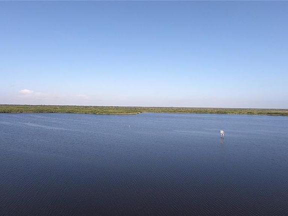 5th image of 511 Woodstork Ln