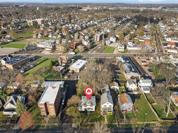 1703 Woodland Ave NW, Canton, OH 44703