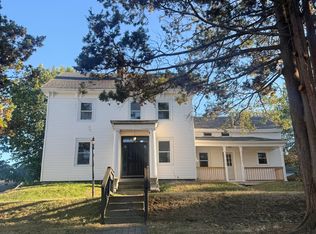 68 Forest St, Lowell, MA 01851