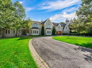 388 N Deere Park Dr E, Highland Park, IL 60035