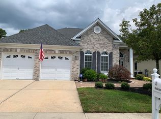 31 Oakmont Ln, Jackson, NJ 08527