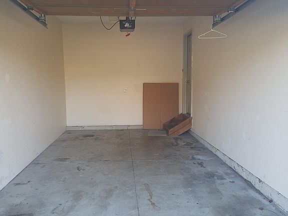 3rd image of 494 Yale Dr
