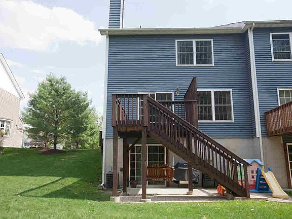 4th image of 277 Pinebrook Dr #277