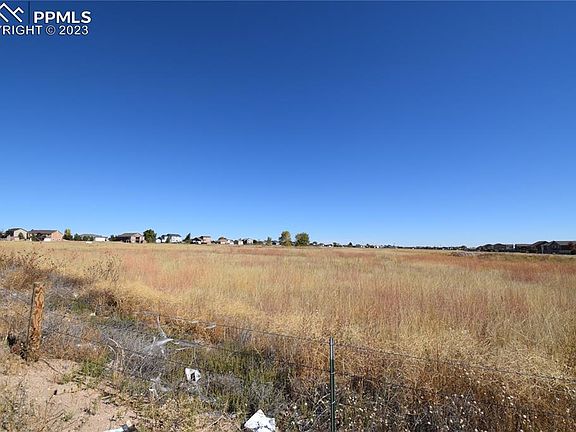 4th image of Bent Grass Meadows Dr