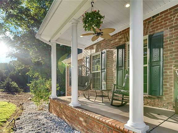 3rd image of 1106 Appaloosa Ct