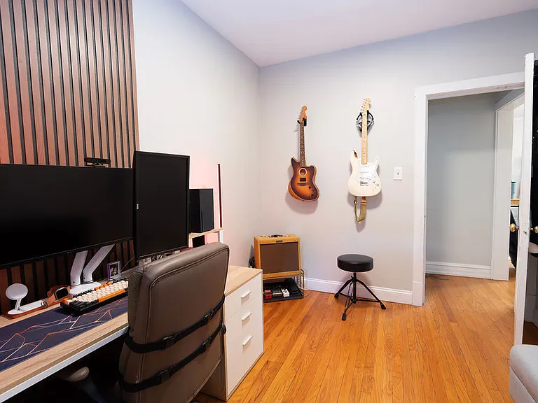 3124 W Addison St #1 — Photo 9