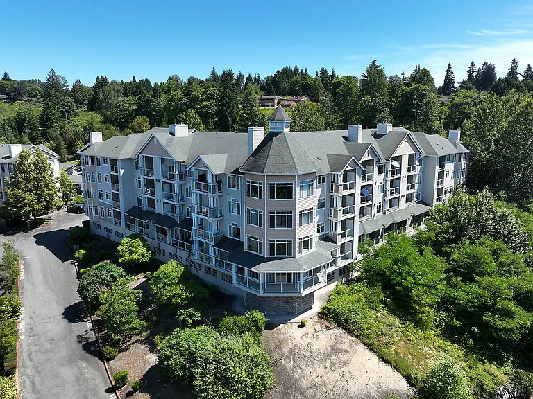 Pinnacle on Lake Washington — Photo 4