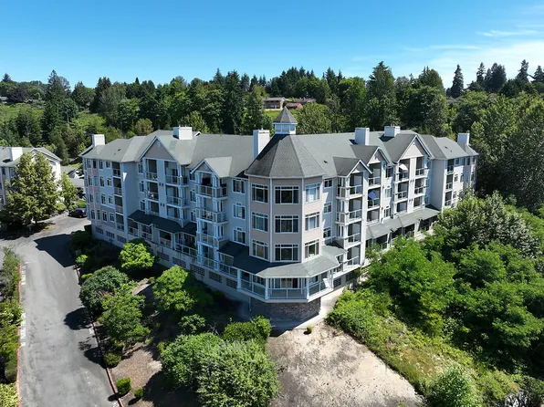 Pinnacle on Lake Washington