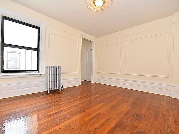 2nd image of 3086 32nd St APT 39