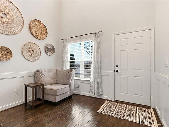 5th image of 3518 Pebblestone Ln