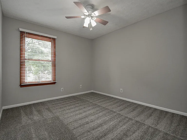 1567 Meadow Hill Ct — Photo 19