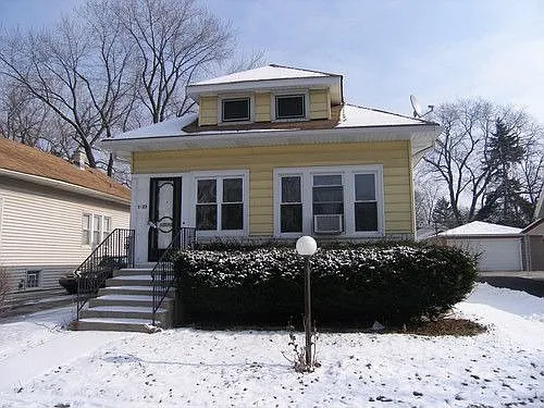 1923 S 9th Ave photo 1
