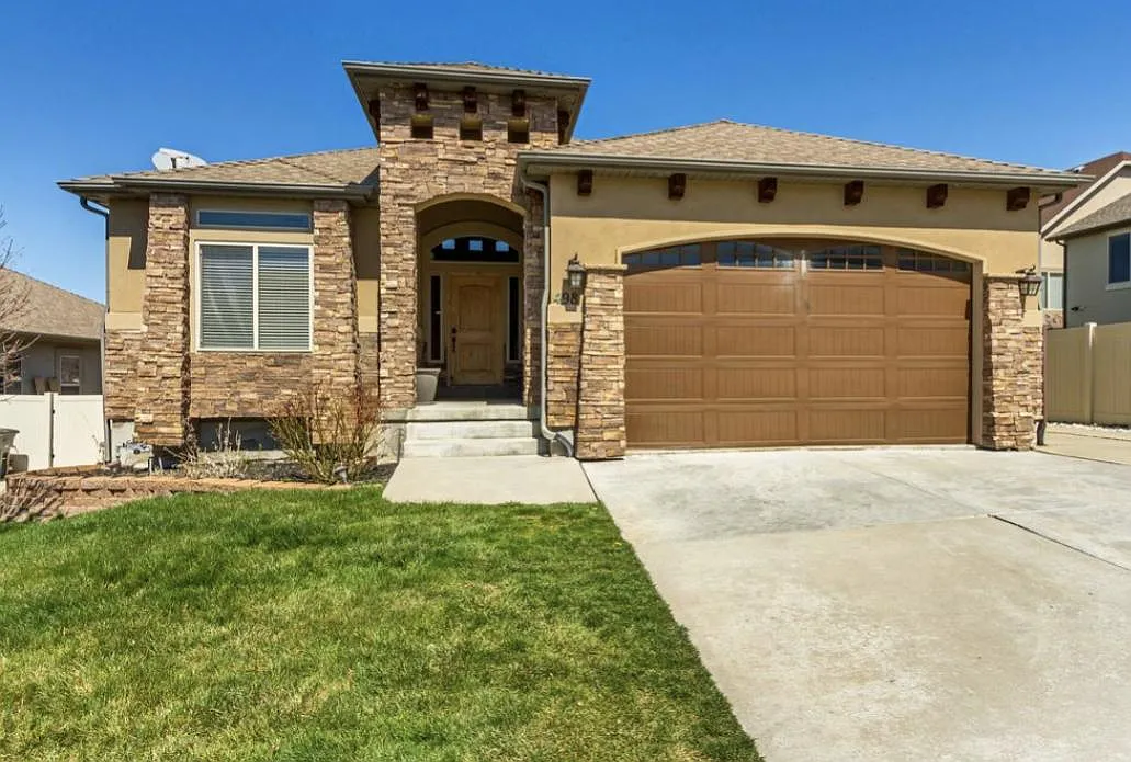 498 W Aspen Peak Dr — Photo 1