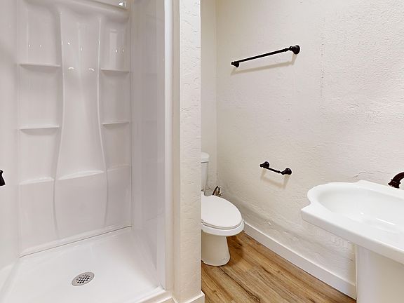 3rd image of 2715 Twin View Blvd #14532990