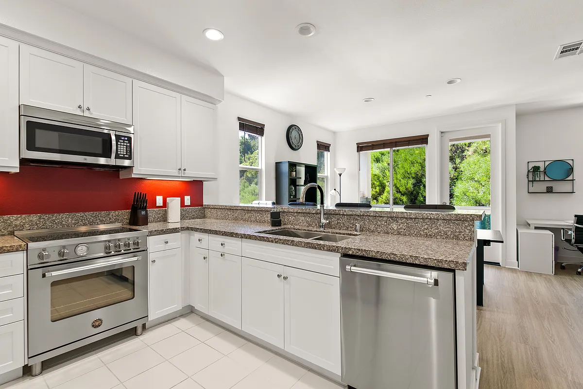 Building Photo - 1110 Makena Way