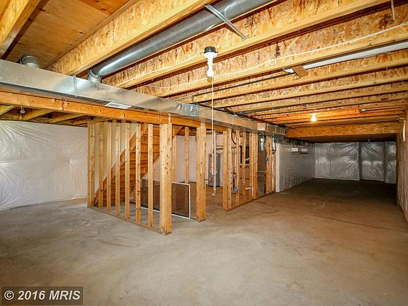 4th image of 5706 Cambridge Dr