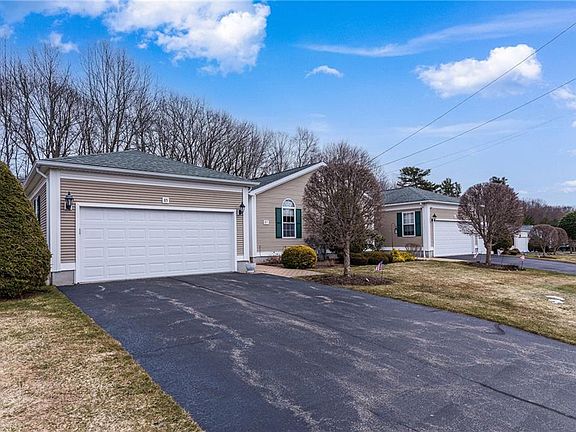 3rd image of 85 Orchard Meadows Dr