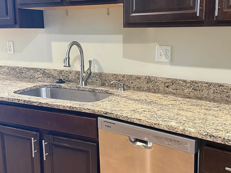 3404 Chestnut Ave — Photo 8