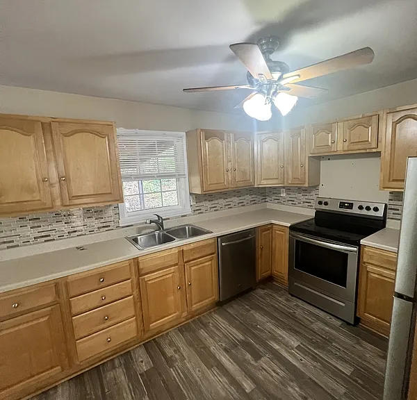 1219 East Dr — Photo 20