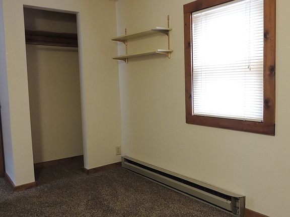 4th image of 920 1st Ave #1/2