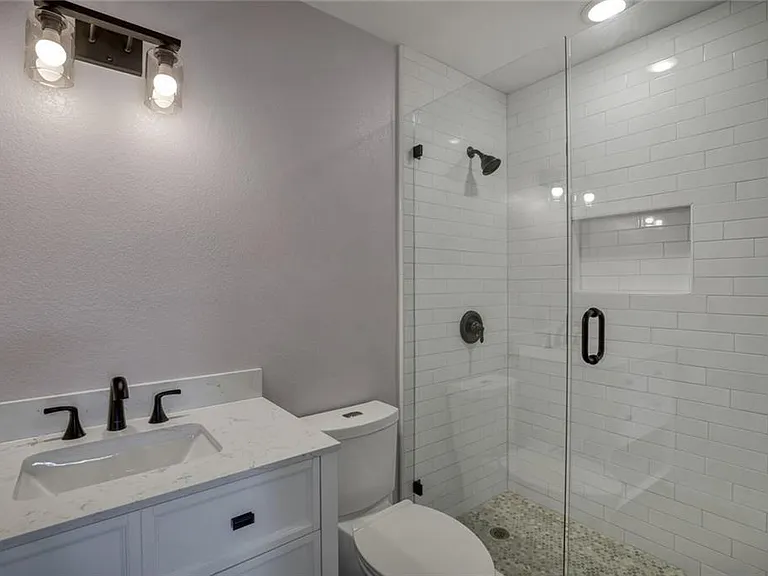 16804 Pocono Dr — Photo 14