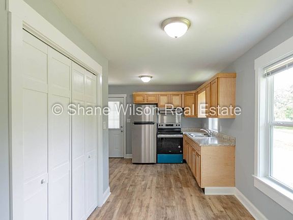3rd image of 709 Indian Ave