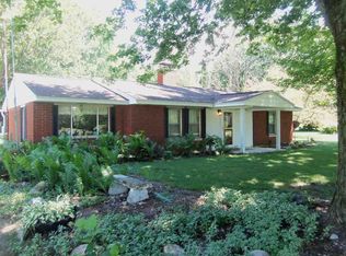 61738 Oak Rd, South Bend, IN 46614