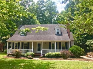 2824 Mistwood Forest Dr, Chester, VA 23831