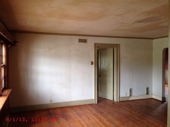 3rd image of 4511 Portsmouth Blvd