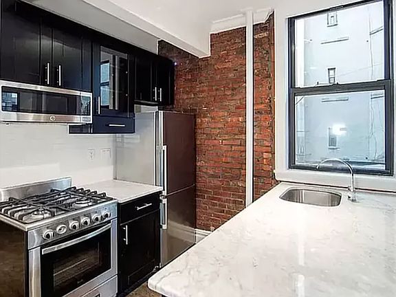 2nd image of 128 2nd Ave #12112