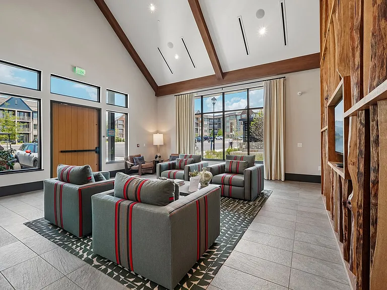NOVEL River District By Crescent Communities — Photo 42