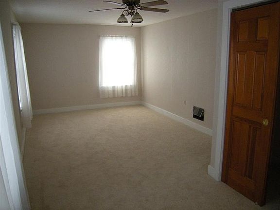 5th image of 545 Kling Dr