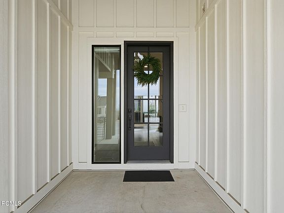 3rd image of 8569 S Round Stone Cv