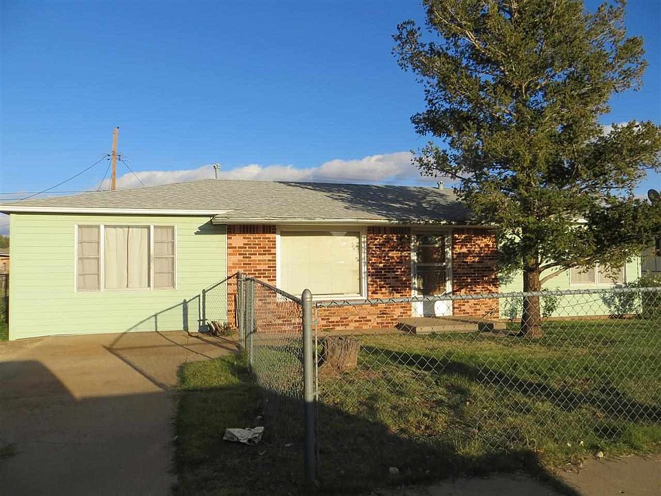 1st image of 931 Mora St