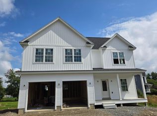 15 Hemlock Ridge Dr, Hermon, ME 04401