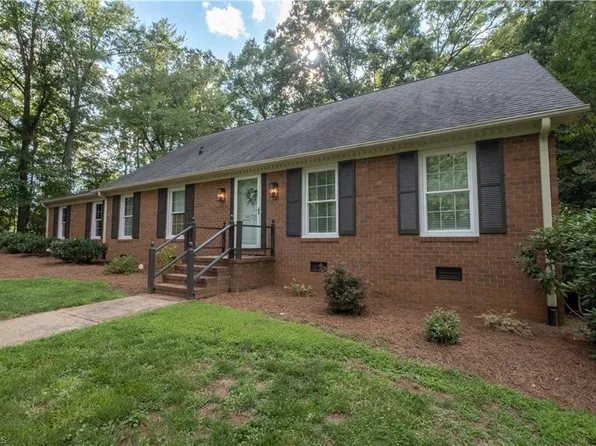 2312 Belmont Dr, Reidsville, NC 27320