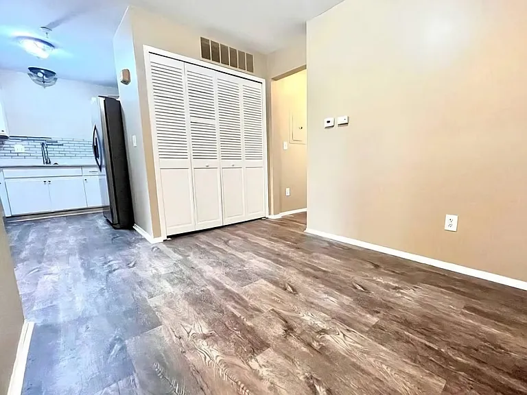 15650 Stone Crossing Dr — Photo 6
