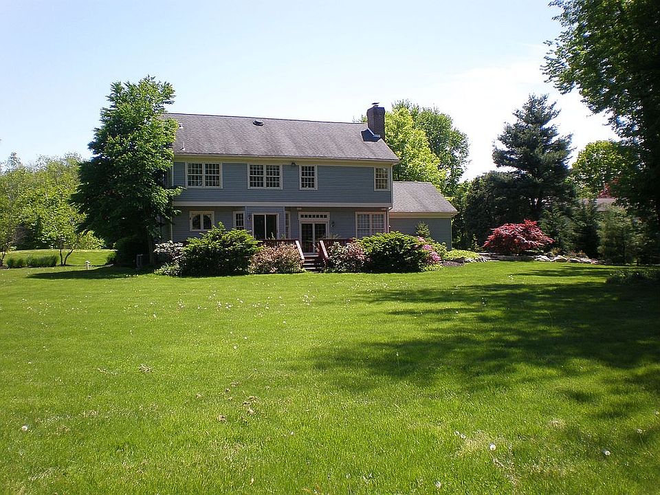 2nd image of 75 Winding Ln