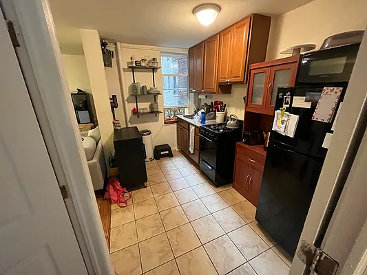 Rented by Urban Real Estate Property Group Inc | media 9