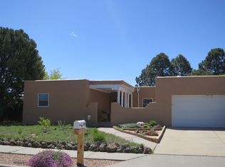 527 Ridgecrest Ave, Los Alamos, NM 87547