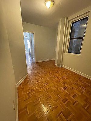 4th image of 546 W 50th St APT 1FE