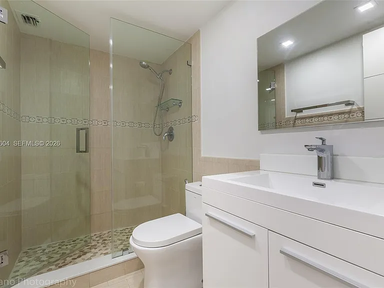 5555 Collins Ave #9U — Photo 18