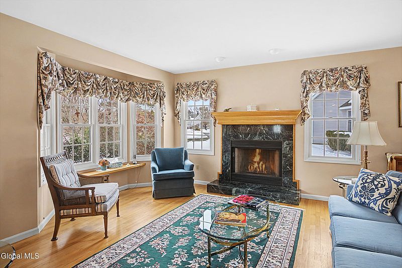 4th image of 2410 Parkville Place